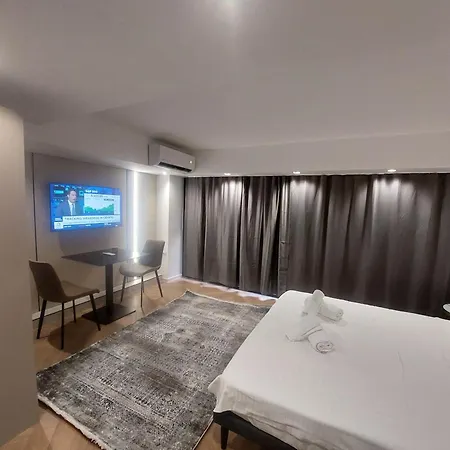 Executive By Modern Living